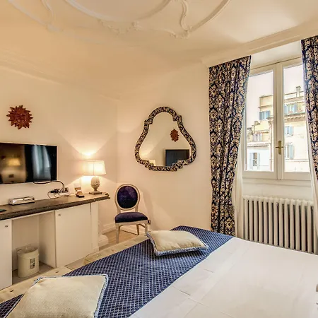 Antico Del Sole Al Pantheon 4*