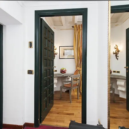 Antico Del Sole Al Pantheon Hotel