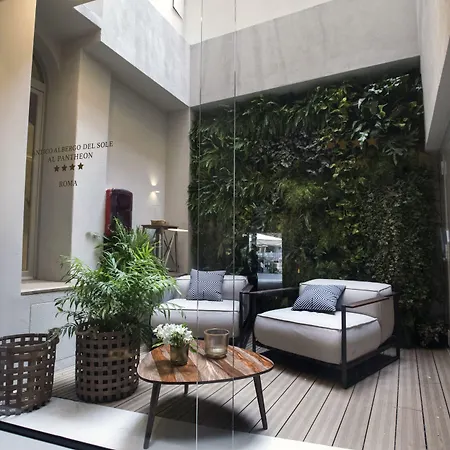 Antico Del Sole Al Pantheon Hotel 4*