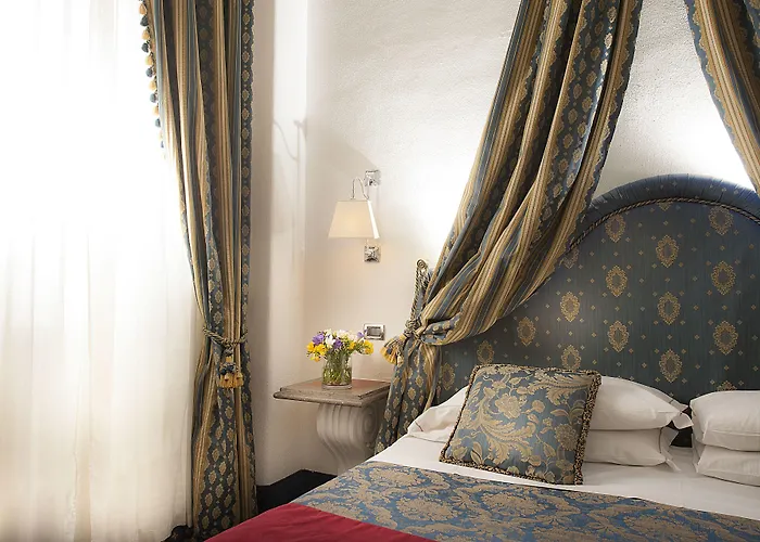 Antico Del Sole Al Pantheon Hotel