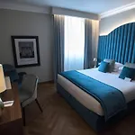 Отель Antico Del Sole Al Pantheon 4*