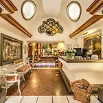 Antico Del Sole Al Pantheon Отель 4*