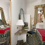Antico Del Sole Al Pantheon 4*